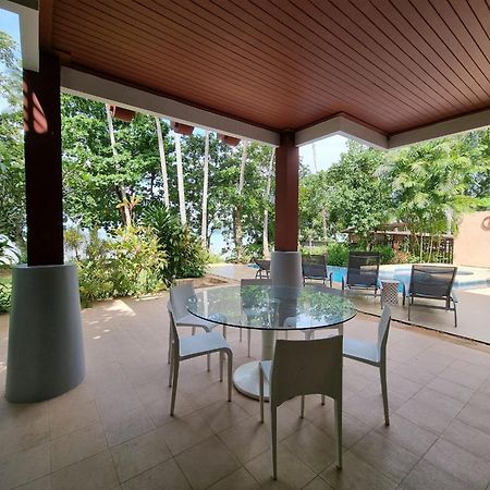 Amatapura Beachfront Villa 15, Sha Certified 아오남마오 외부 사진