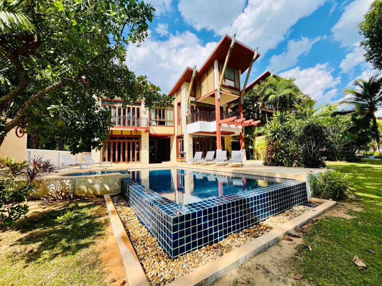 Amatapura Beachfront Villa 15, Sha Certified 아오남마오 외부 사진