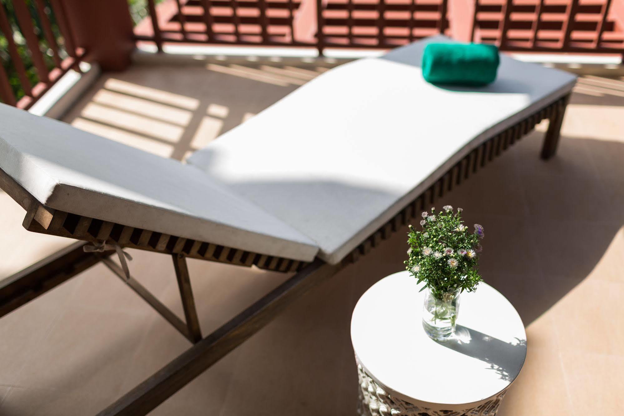 Amatapura Beachfront Villa 15, Sha Certified 아오남마오 외부 사진